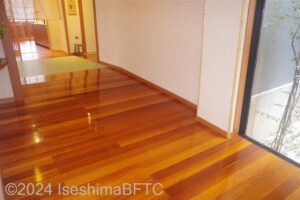 廊下のスロープ