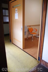 共用浴室（大）脱衣所入口
