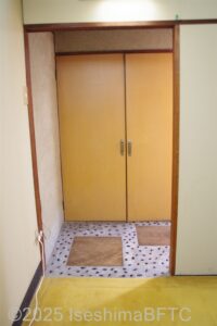 共用浴室（小）脱衣所への通路入口