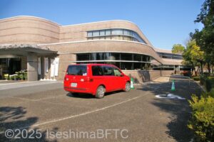 おもいやり駐車場に停めている車