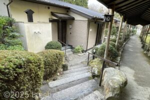 西館和洋室「松島」への通路