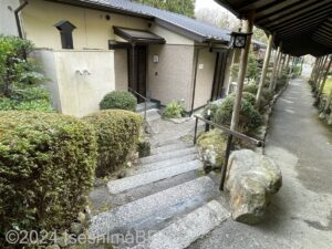 西館和洋室「松島」への通路