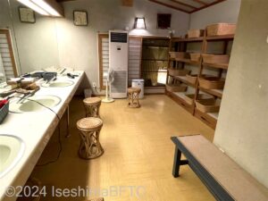 「甘露の湯」脱衣所