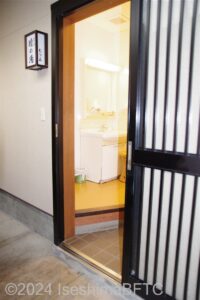 露天付貸切風呂「睦の湯」入口