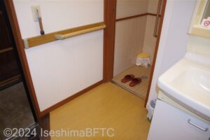 露天付貸切風呂「睦の湯」トイレ入口