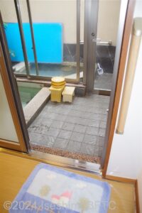 露天付貸切風呂「睦の湯」浴室入口