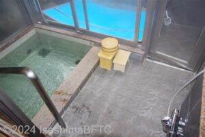 露天付貸切風呂「睦の湯」浴室のようす