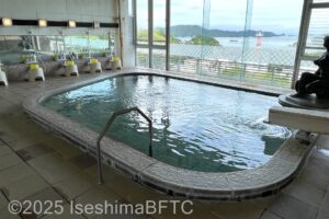 女性用大浴場　浴槽