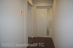 ひまわりの湯車いす対応トイレ入口