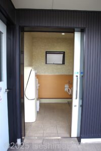 恵みの郷　志摩海道　車いす対応トイレ入口