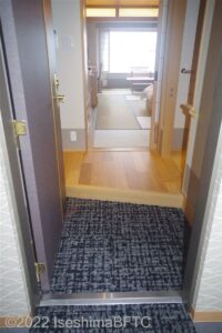 和室（ダイニング食）　入口