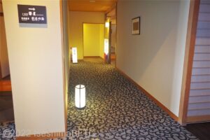 貸切風呂入口前のスロープ