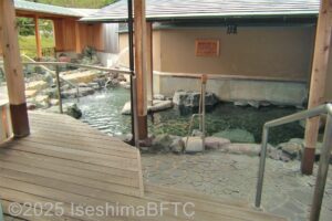 女性用大浴場　露天風呂のようす