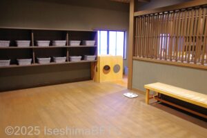 「くのいちの湯」脱衣所