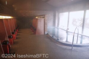 「くのいちの湯」浴室
