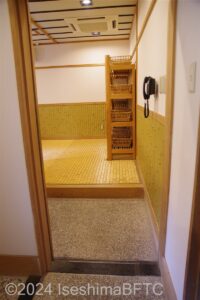 「半蔵の湯」入口