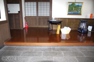 滝のダイニング「ごえもん亭」入口