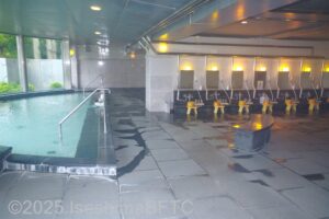 男性用大浴場　浴室のようす