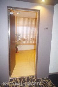 803号室（バリアフリールーム）入口