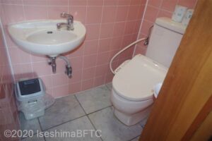 女性用大浴場　脱衣所トイレ