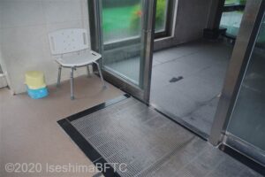 男性用大浴場　浴室入口