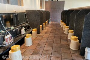 「風見の湯」男性用大浴場　洗い場
