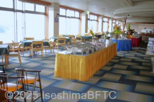 レストラン「ラルジュ」店内のようす