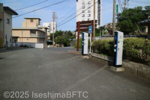 電気自動車充電スタンド