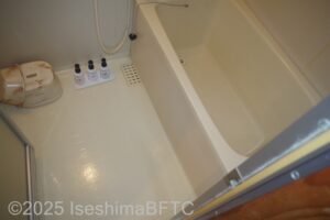 海側スタンダード和室　浴室のようす