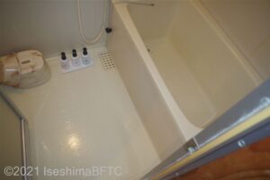 海側スタンダード和室　浴室のようす