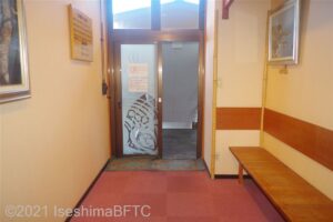 露天風呂への通路入口