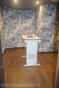 喫煙ルーム内部