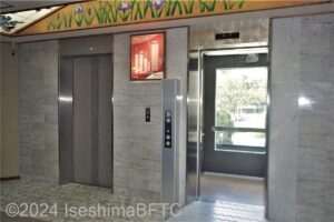 南館エレベーター1　外観