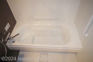 洋室トリプル（218号室）　浴槽のようす