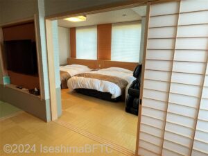 和洋スイート（1354号室）　ベッドルームへの入口