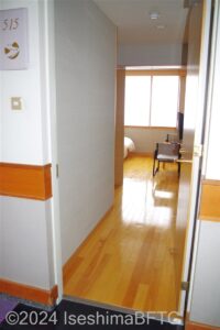洋室ツイン（515号室）入口