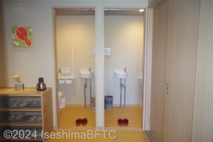 露天風呂付き和洋室　トイレ入口