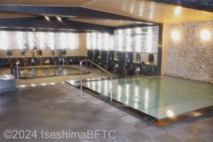 南館男性用大浴場　浴室のようす