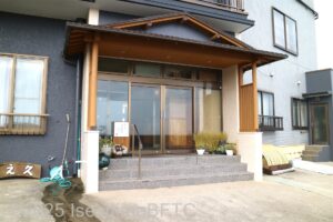 建物入口