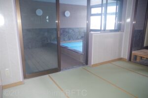 男性用大浴場浴室入口