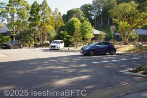 共有スペース近くにある駐車場