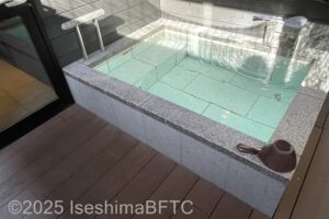 メゾネットスイート　露天風呂浴槽
