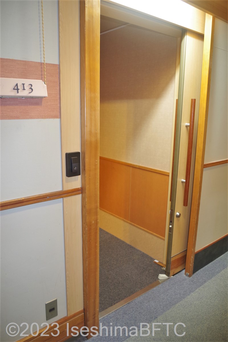 413号室　入口