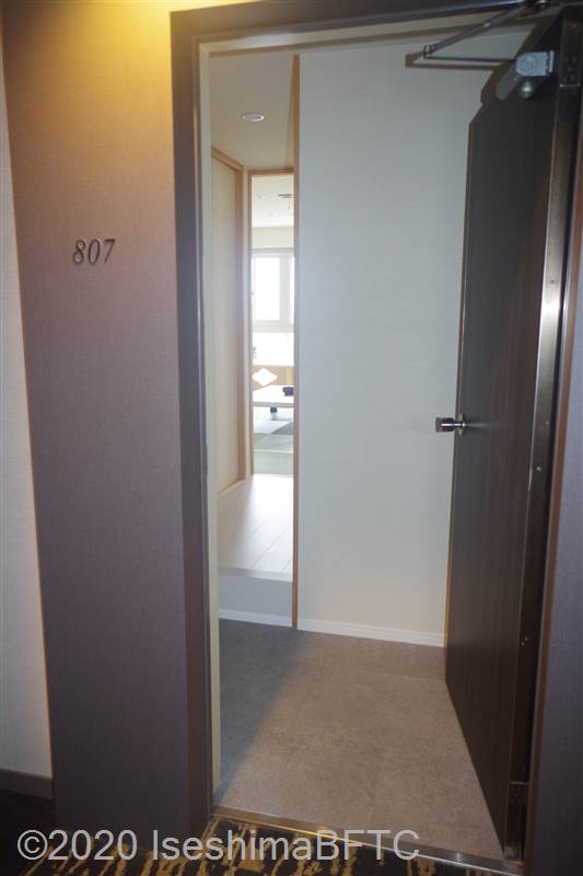 桜フロア和室807号室入口